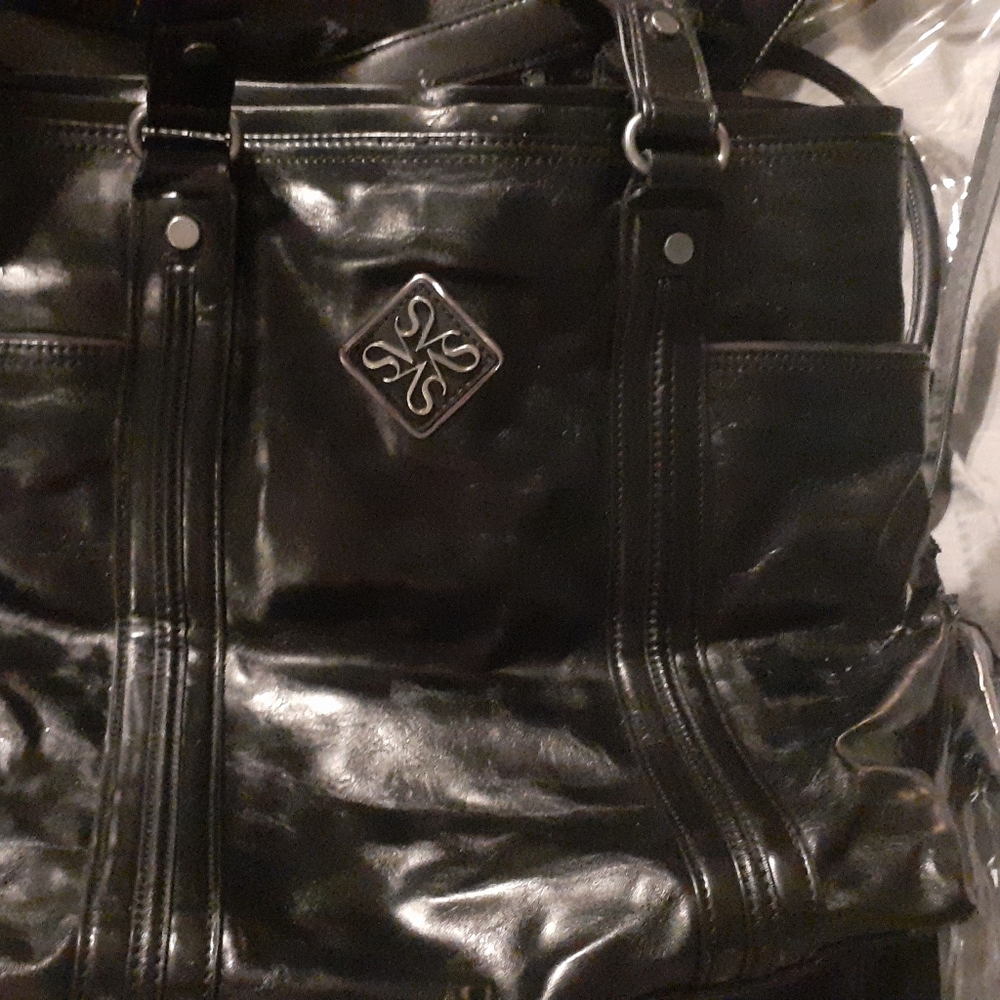 Vera Wang purse